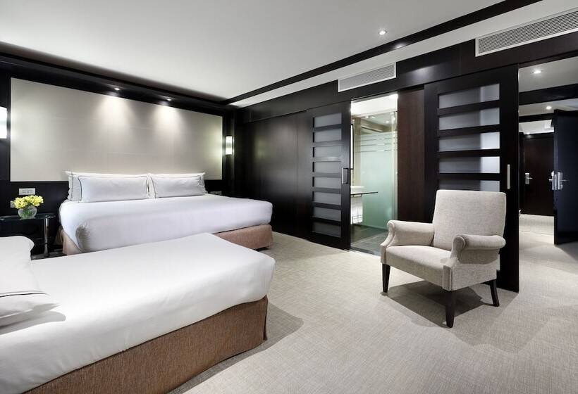 اتاق استاندارد سه نفره, Melia Barcelona Sarriá