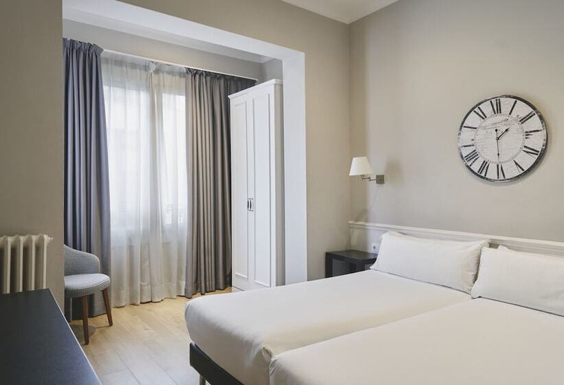 Номер Стандарт, Mesón Castilla Atiram Hotels
