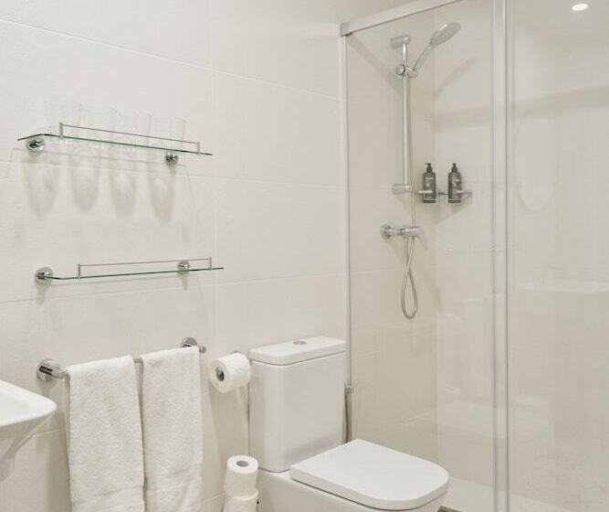 Четырехместный Номер Стандарт, Mesón Castilla Atiram Hotels