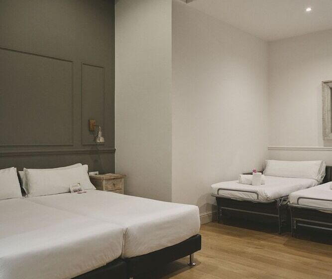 Четырехместный Номер Стандарт, Mesón Castilla Atiram Hotels