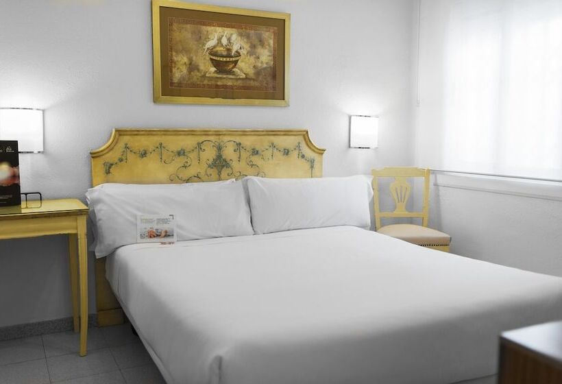 Номер Стандарт, Mesón Castilla Atiram Hotels