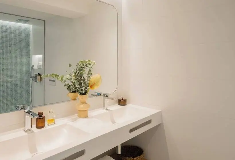 Superior Room Side Sea View