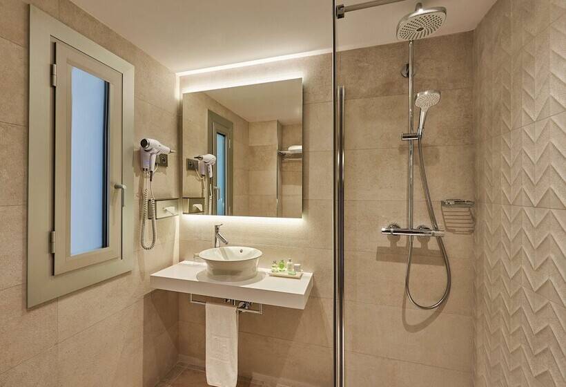 Семейный Номер, NH Sants Barcelona