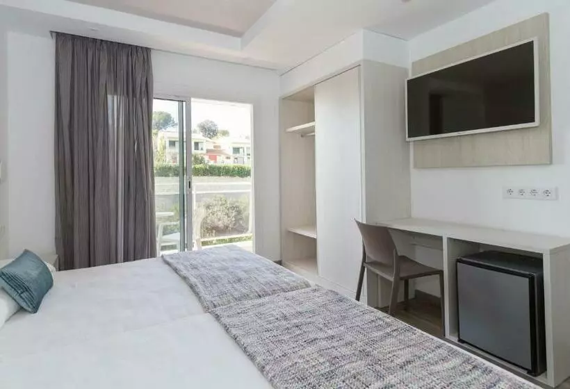 3-Bett-Standardzimmer, Oasis Park Splash