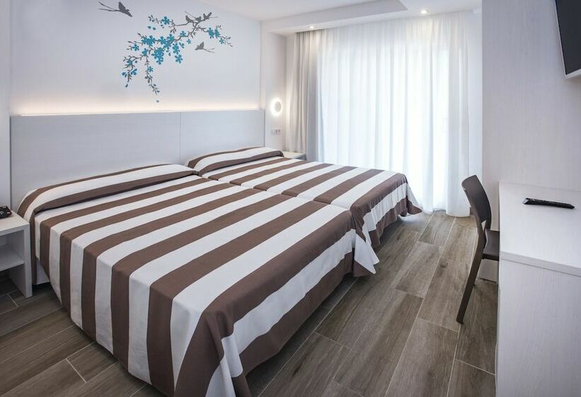 Номер Стандарт Трехместный, Oasis Park Splash