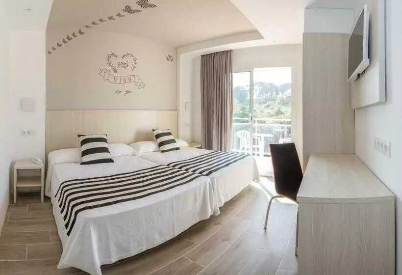 4 Bett Standardzimmer, Oasis Park Splash