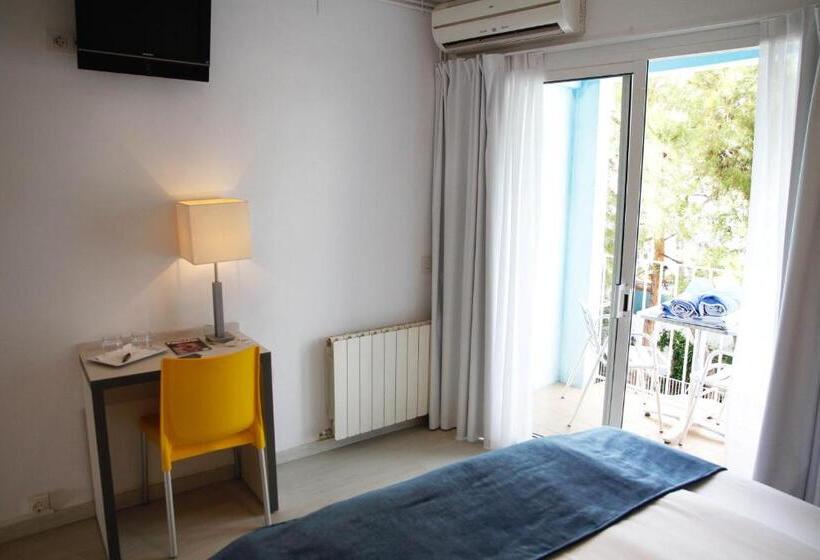 스탠다드 발코니 룸, Parrots Sitges