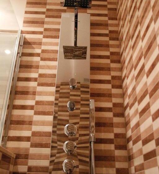 스탠다드 트리플 룸, Parrots Sitges