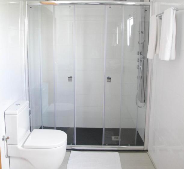 스탠다드 트리플 룸, Parrots Sitges