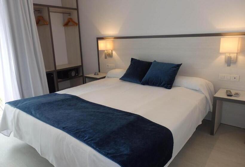 스탠다드 발코니 룸, Parrots Sitges