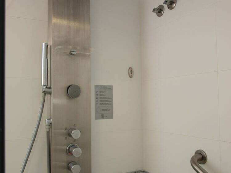 스탠다드 룸, Platjador