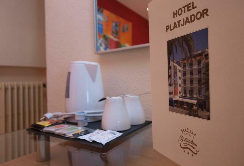 수피리어 룸, Platjador