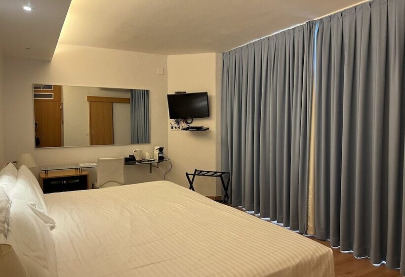 수피리어 룸, Platjador