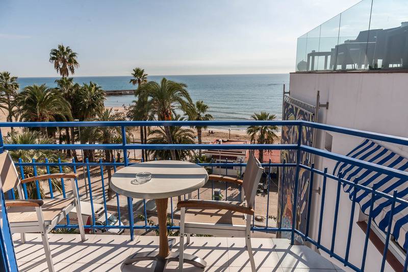 스탠다드 발코니 룸 바다 전망, Platjador