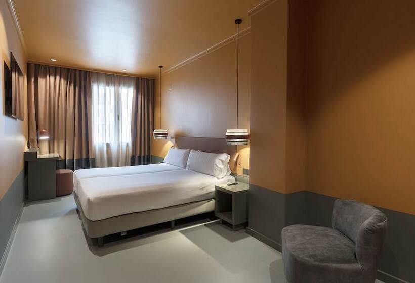 اتاق استاندارد, Chic&basic Reding