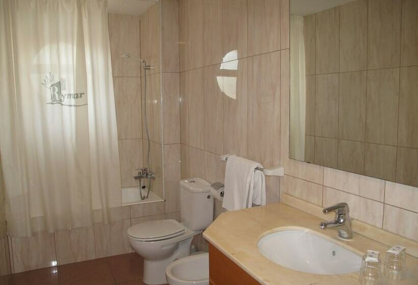 4인용 스탠다드 룸, Reymar