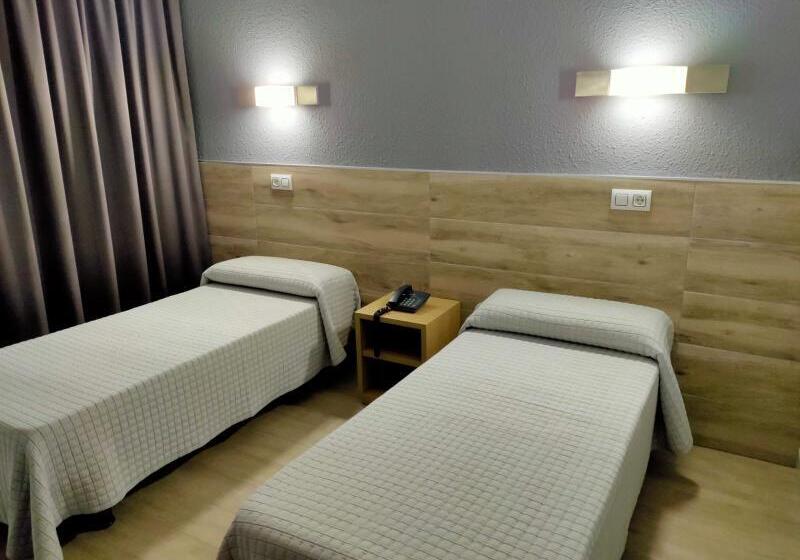 스탠다드 룸, Reymar