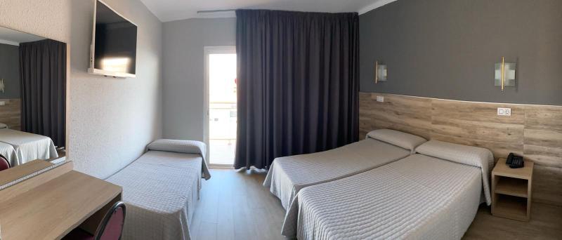 스탠다드 트리플 룸, Reymar