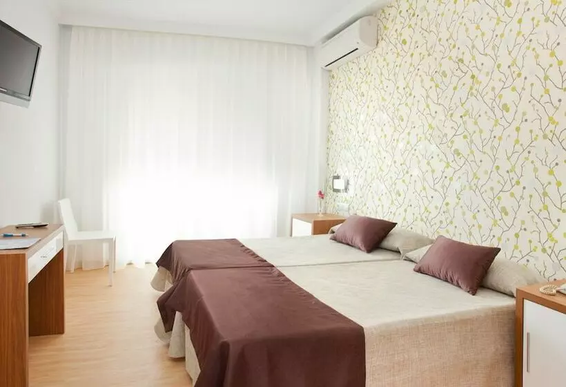 اتاق اساندارد با چشم‌انداز جانبی به دریا, Rh Riviera - Adults Only