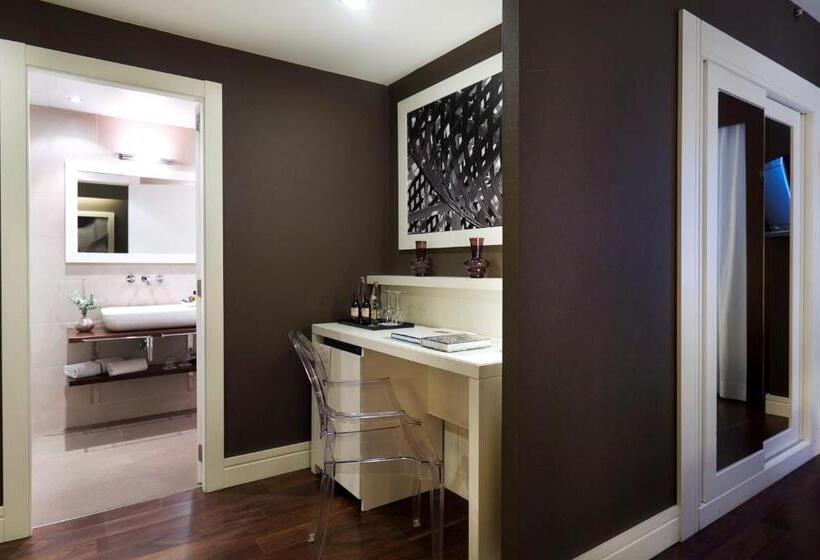 غرفة كومفورت ثلاثية, Royal Ramblas