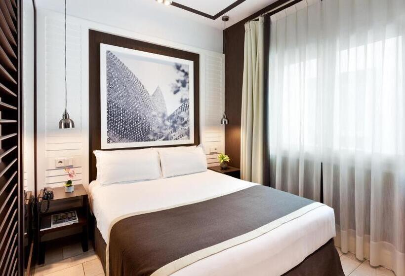 غرفة أساسية, Royal Ramblas