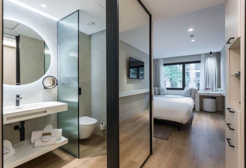 غرفة قياسية ذات إطلالة, Royal Ramblas