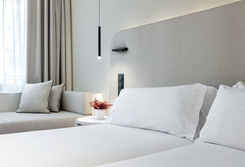 غرفة قياسية ذات إطلالة, Royal Ramblas