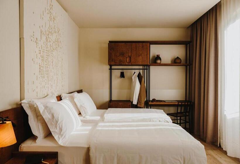 اتاق استاندارد چهارنفره با بالکن, Sonder Casa Luz