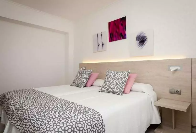 Habitació Estàndard, Timor