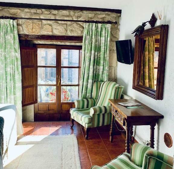 Premium room with view, Tres Coronas De Silos