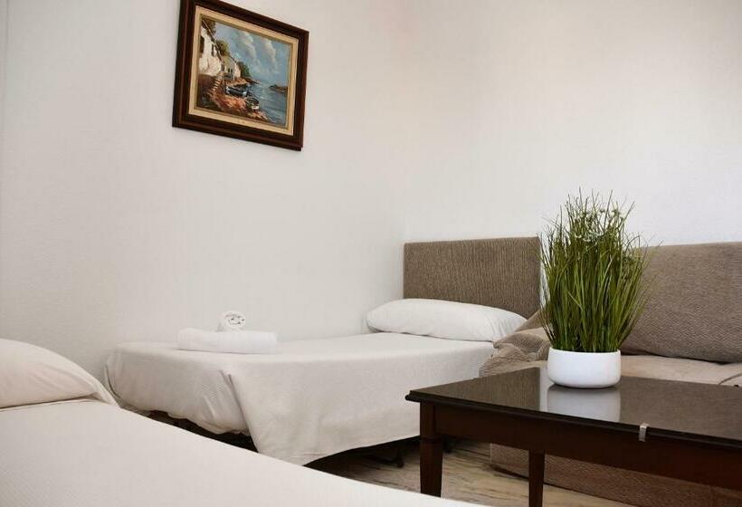 جناح جونيور, Turia Valencia