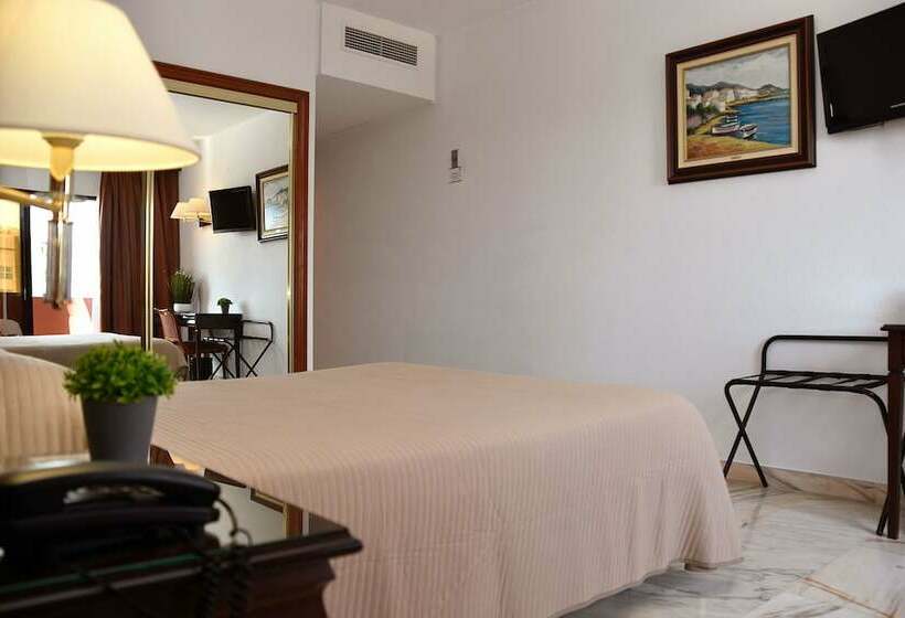 جناح جونيور, Turia Valencia