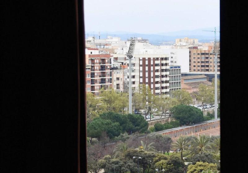 غرفة قياسية, Turia Valencia