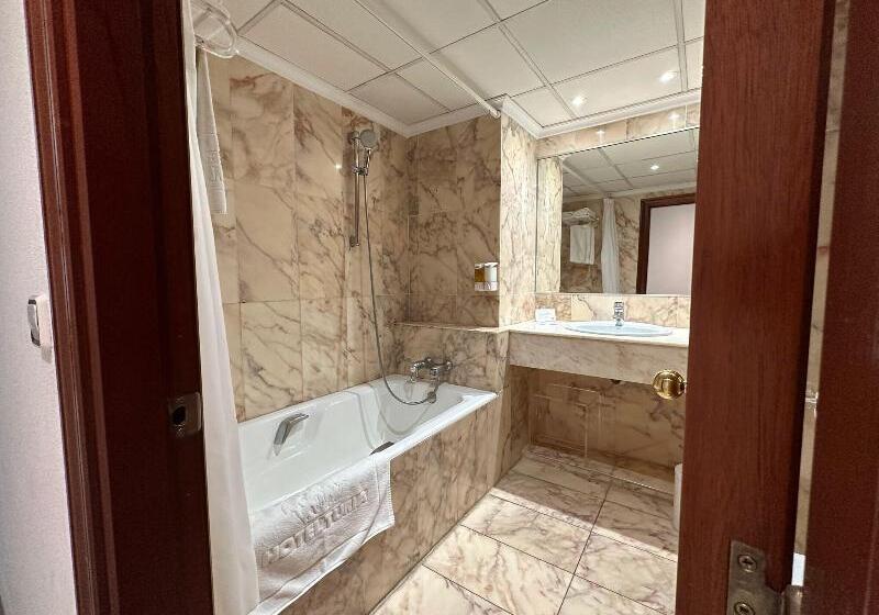 غرفة قياسية, Turia Valencia