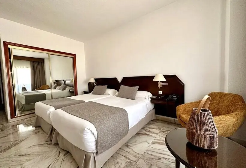 اتاق استاندارد, Turia Valencia