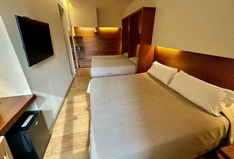 اتاق استاندارد چهار تخته, Turin Barcelona