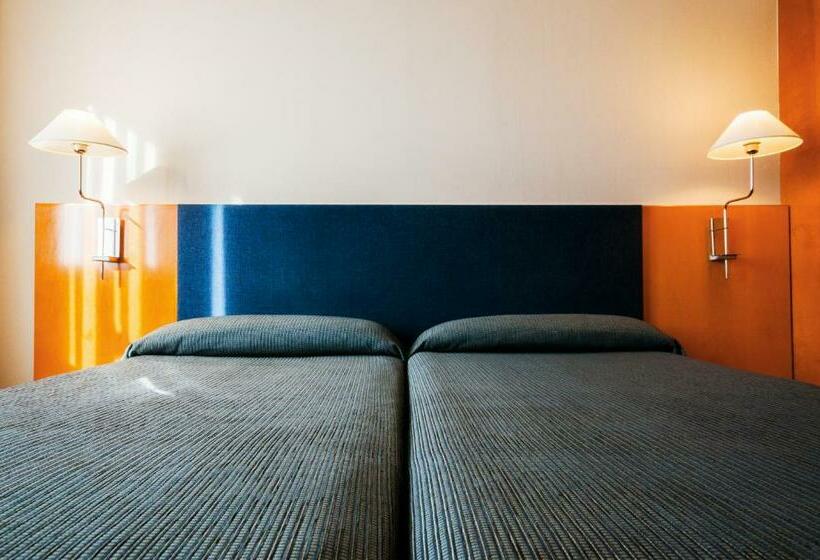 اتاق استاندارد, Villacarlos