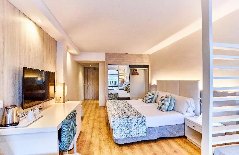 اتاق لوکس با چشمانداز دریا, Leonardo Royal Hotel Mallorca