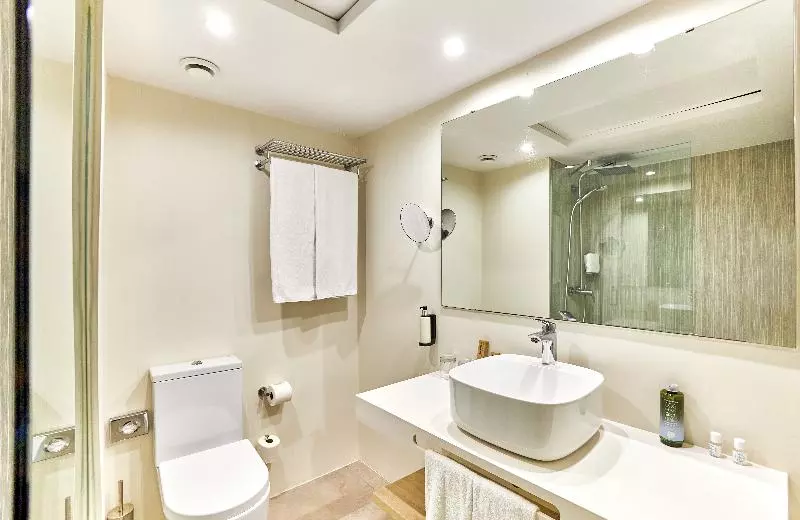 اتاق لوکس چهار تخته, Leonardo Royal Hotel Mallorca