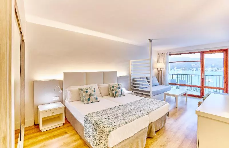 اتاق لوکس چهار تخته, Leonardo Royal Hotel Mallorca