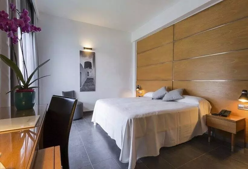 Deluxe-huone Poreallas, Palladium Hotel Cala Llonga - Adults Only