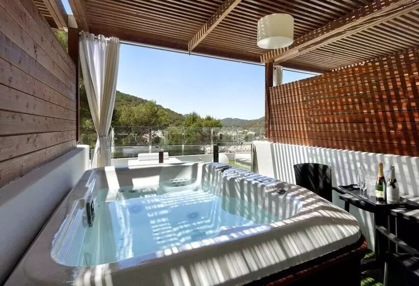 Deluxe-huone Poreallas, Palladium Hotel Cala Llonga - Adults Only