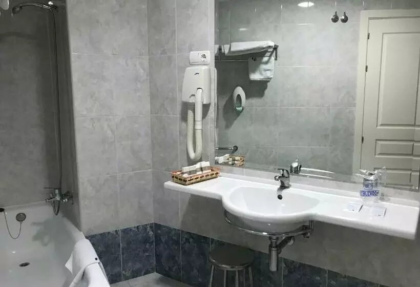 Habitación Estándar Individual, Alfonso Viii De Cuenca