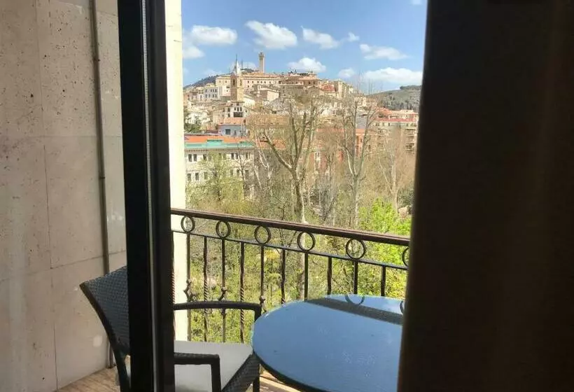 Junior Suite, Alfonso Viii De Cuenca