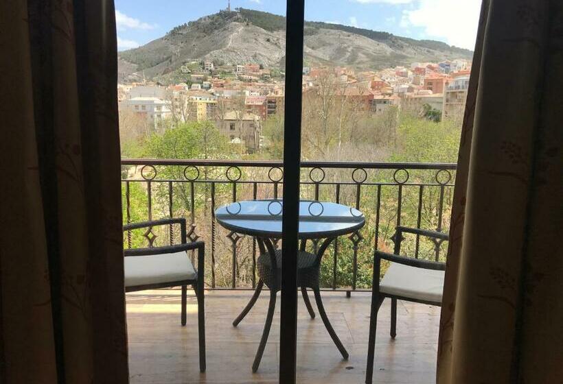 Junior Suite, Alfonso Viii De Cuenca