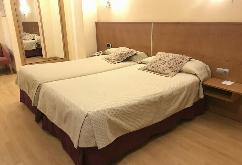 اتاق استاندارد, Alfonso Viii De Cuenca