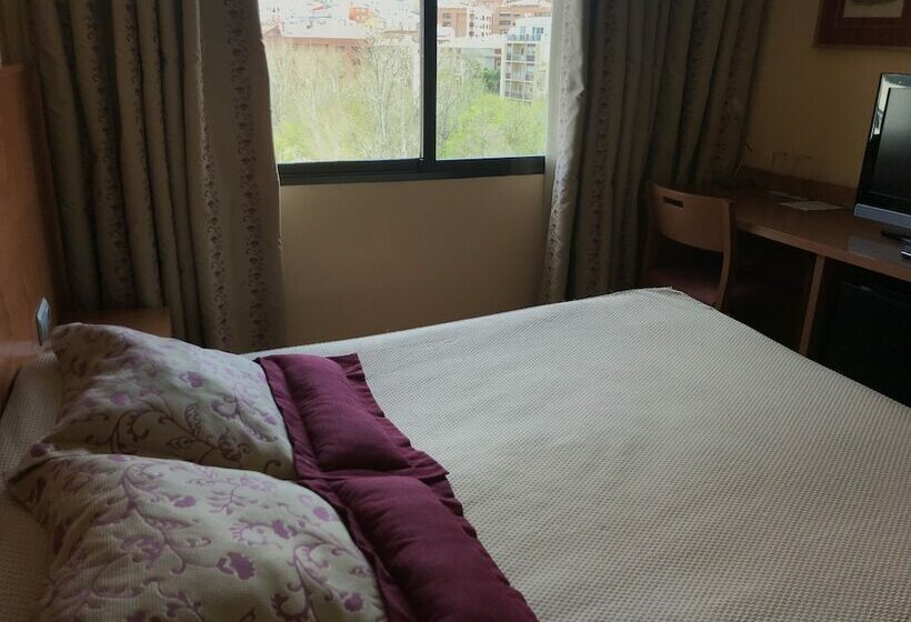 اتاق استاندارد, Alfonso Viii De Cuenca