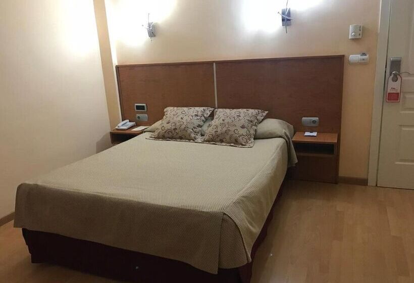 اتاق استاندارد, Alfonso Viii De Cuenca