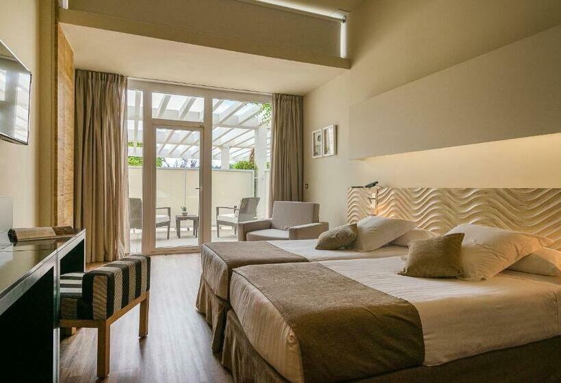 Трехместный Номер Премиум, Alga