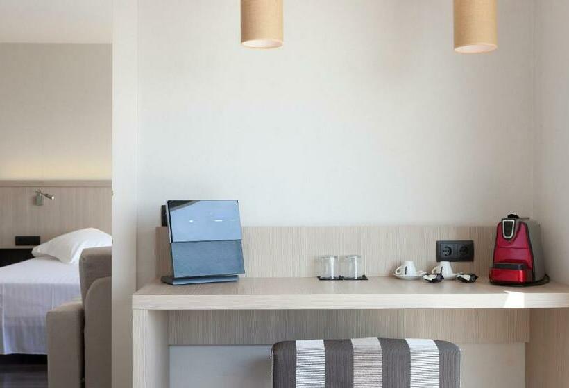 Номер Deluxe Вид на Море с Балконом, Alga